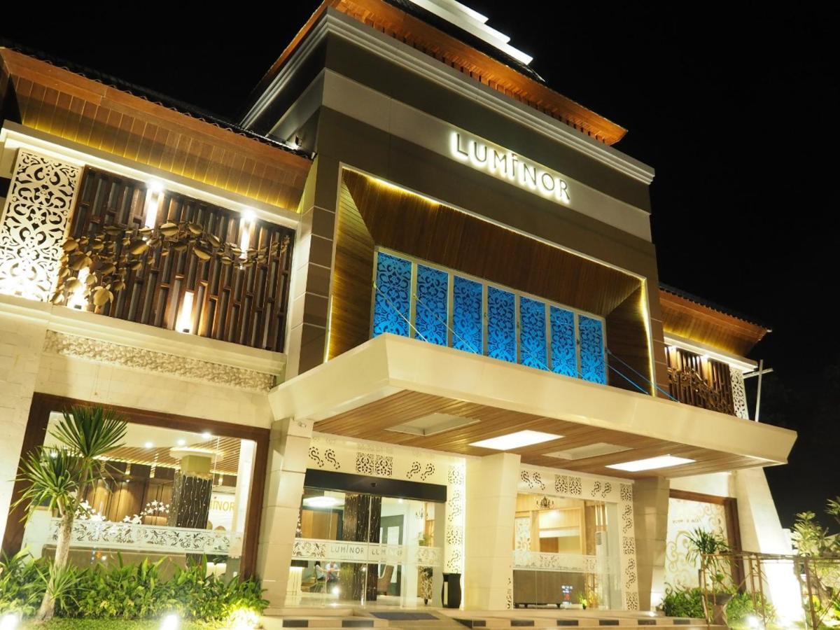 Luminor Hotel Banyuwangi By Wh Esterno foto